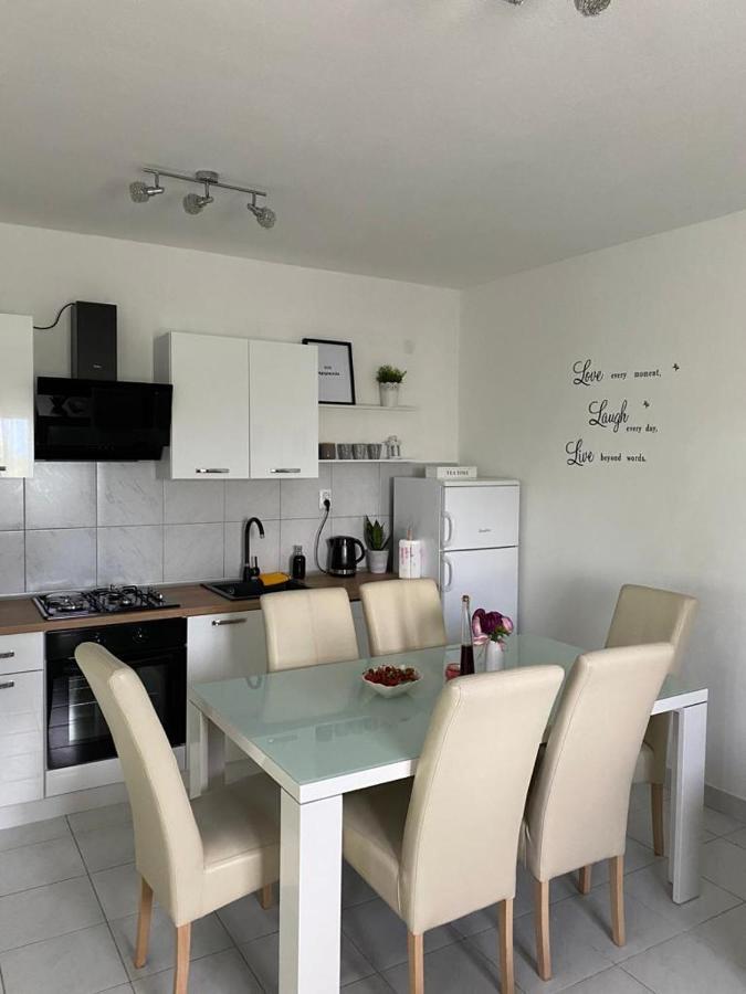 Apartment House Ana